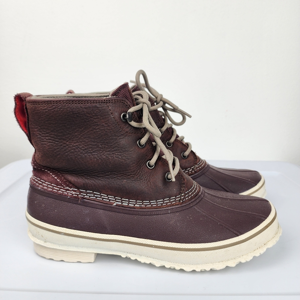 UGG Waterproof Leather Duck Boot Burgundy Men Size 7.5 - Picture 10 of 13